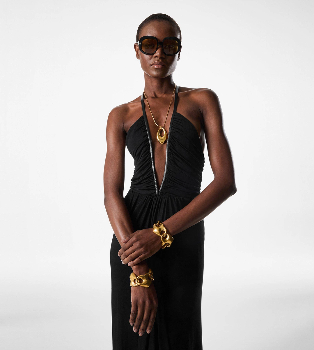 ABITO DA SERA IN JERSEY ELASTICIZZATO CON SCOLLO A V PROFONDO ABITO DA SERA IN JERSEY ELASTICIZZATO CON SCOLLO A V PROFONDO