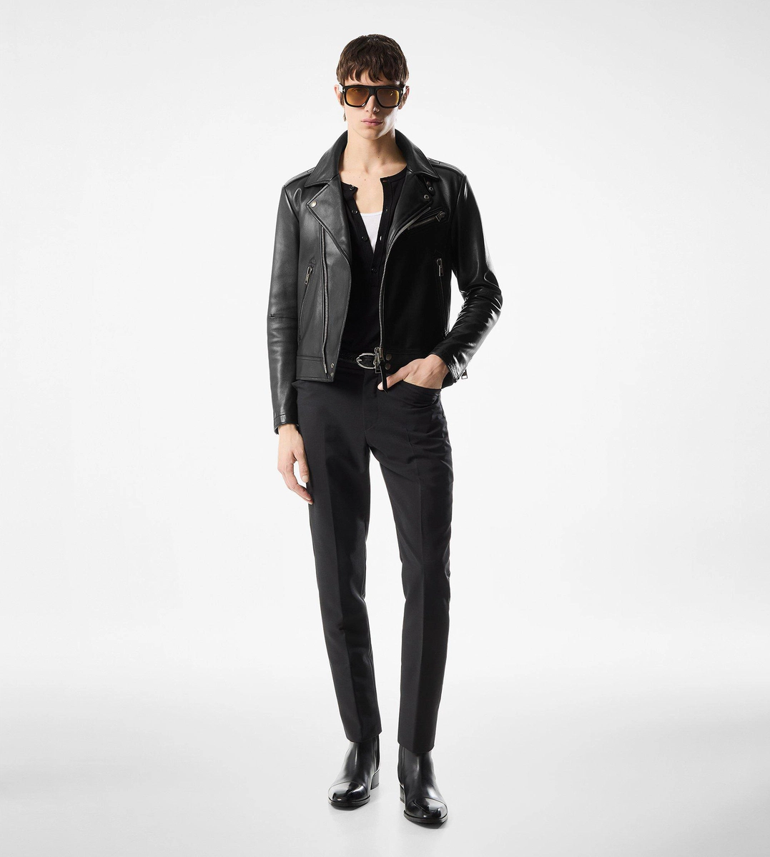 BIKER ASIMMETRICO IN PELLE GRANA BIKER ASIMMETRICO IN PELLE GRANA