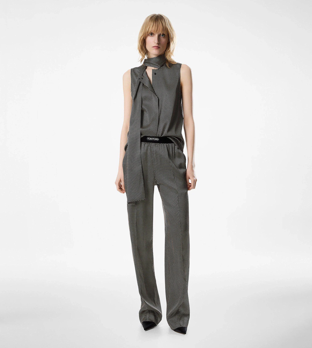 BLUSA SENZA MANICHE IN SETA LAVALLIERE BLUSA SENZA MANICHE IN SETA LAVALLIERE