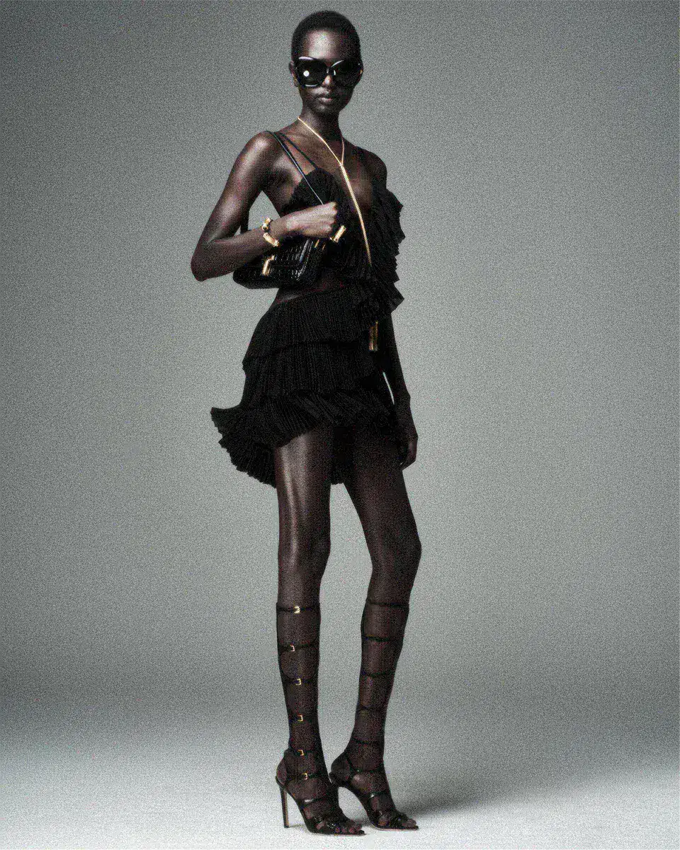 BRACCIALE IN OTTONE E CABOCHON DI CRISTALLO BRACCIALE IN OTTONE E CABOCHON DI CRISTALLO