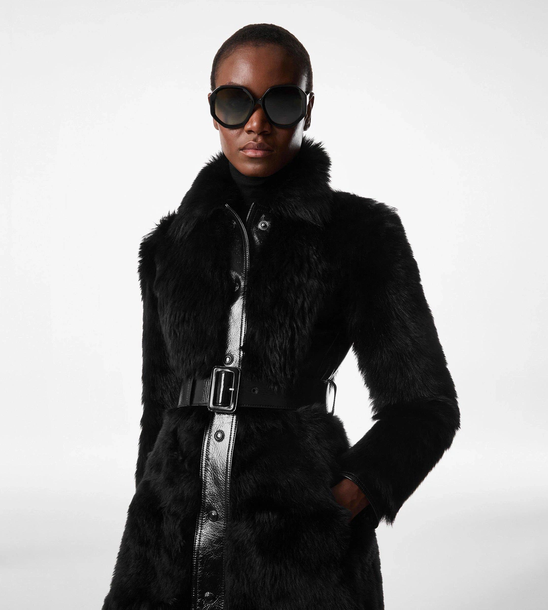 CAPPOTTO IN SHEARLING CON CINTURA CAPPOTTO IN SHEARLING CON CINTURA