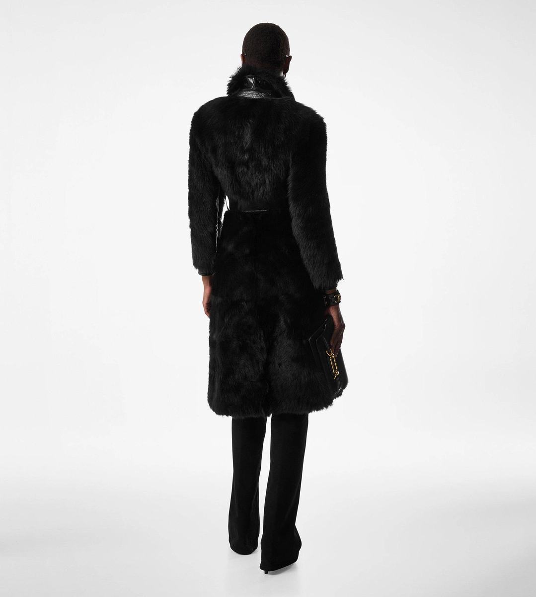 CAPPOTTO IN SHEARLING CON CINTURA CAPPOTTO IN SHEARLING CON CINTURA