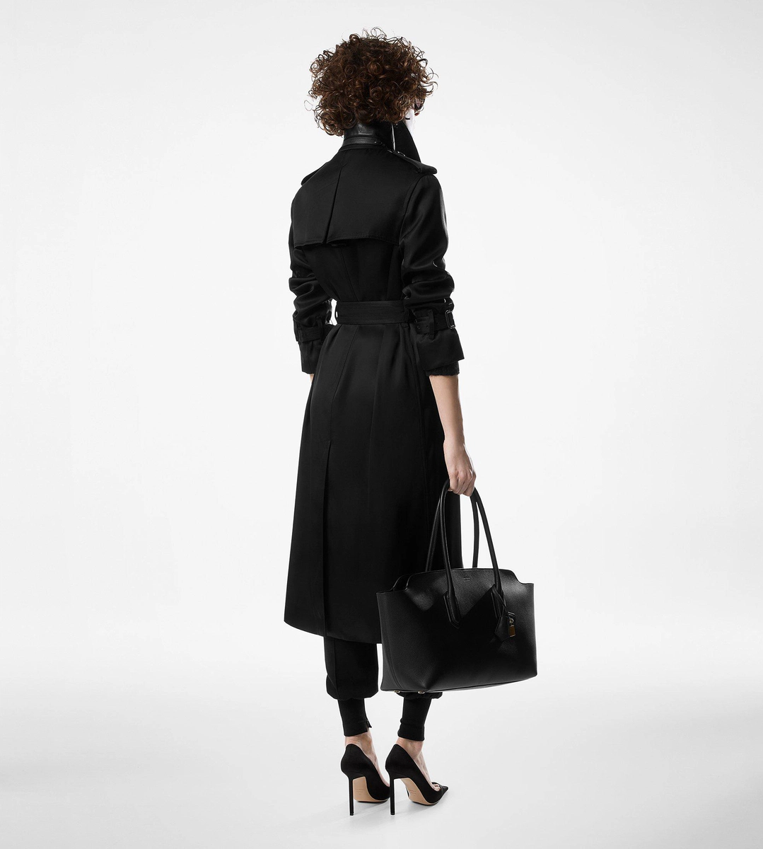 TRENCH CON SOTTOCOLLO IN PELLE TRENCH CON SOTTOCOLLO IN PELLE